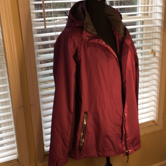 Waterproof Large Jacket - Picture 1 of 6